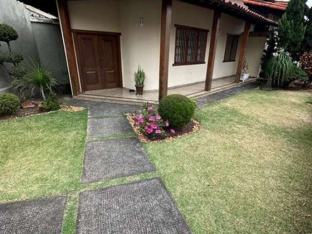 Casa com 4 quartos à venda em Caiçaras, Belo Horizonte  por R$ 1.250.000