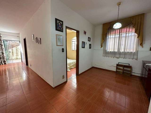 Casa com 3 quartos à venda no Renascença, Belo Horizonte  por R$ 500.000