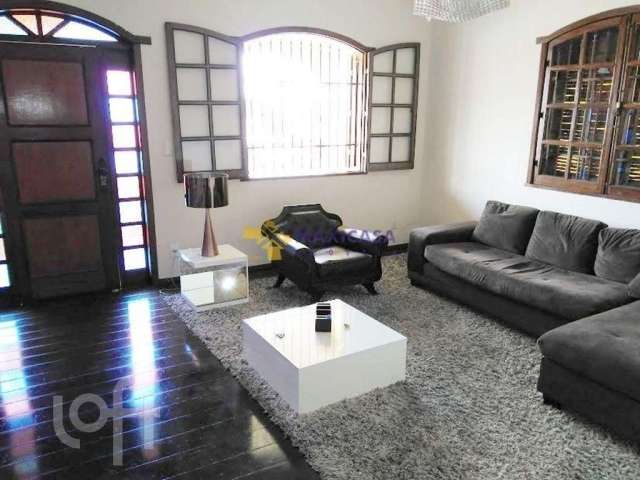 Casa com 5 quartos à venda em Cachoeirinha, Belo Horizonte  por R$ 1.300.000