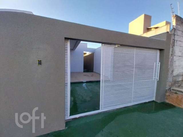 Casa com 3 quartos à venda na Lundcéia, Lagoa Santa  por R$ 980.000