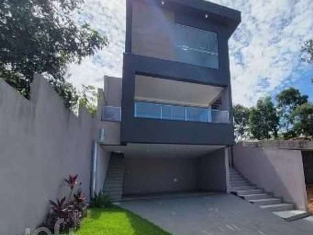 Casa em condomínio fechado com 3 quartos à venda na Francisco Pereira, Lagoa Santa  por R$ 1.100.000