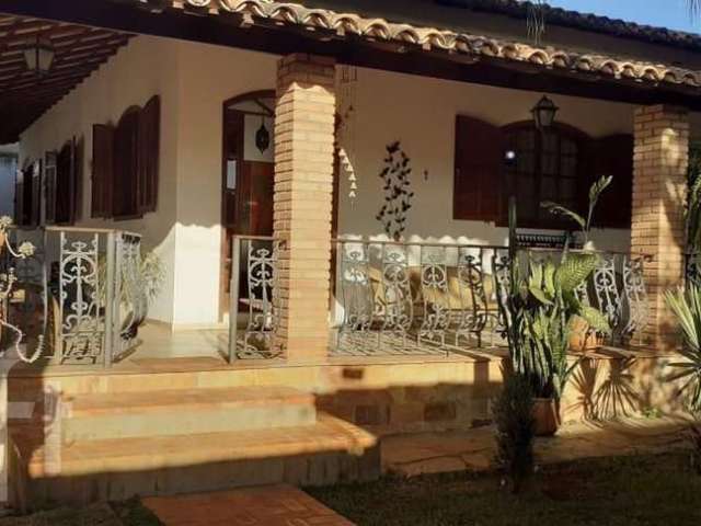 Casa com 4 quartos à venda no Joá, Lagoa Santa  por R$ 900.000