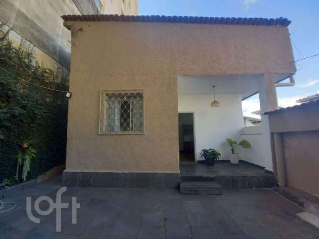 Casa com 3 quartos à venda na Santa Efigênia, Belo Horizonte  por R$ 550.000