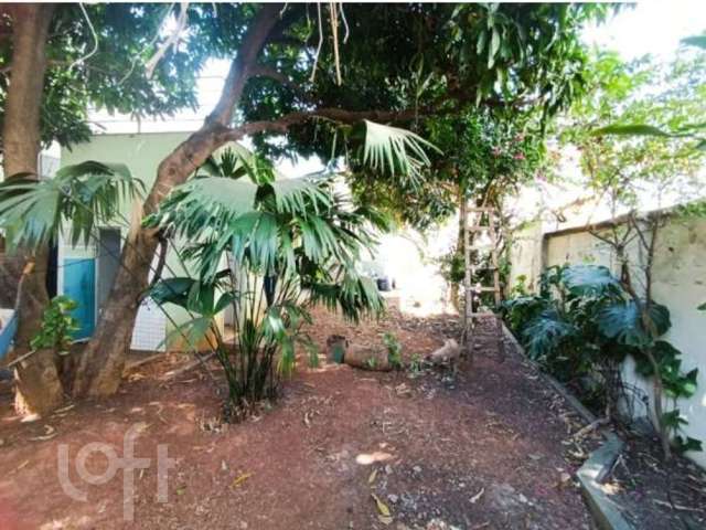 Casa com 3 quartos à venda na Floresta, Belo Horizonte  por R$ 745.000