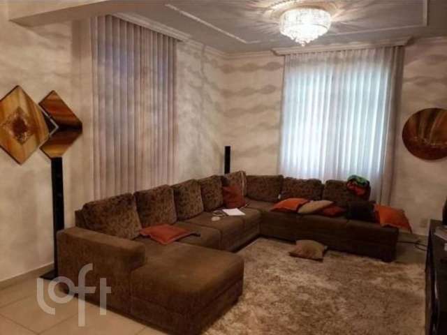 Casa com 4 quartos à venda no Fernão Dias, Belo Horizonte  por R$ 1.800.000