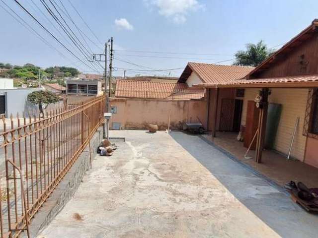 Casa com 3 quartos à venda no Alípio de Melo, Belo Horizonte  por R$ 1.190.000