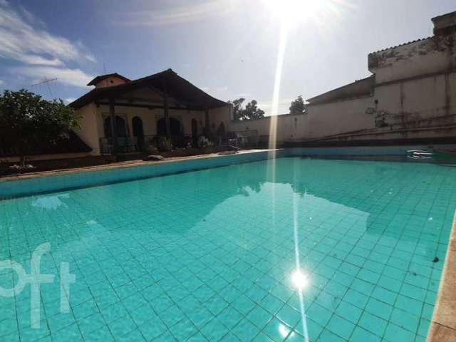 Casa com 8 quartos à venda no Cinquentenario, Belo Horizonte  por R$ 2.100.000