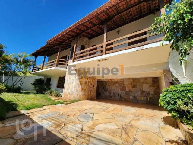 Casa com 5 quartos à venda na Santa Lúcia, Belo Horizonte  por R$ 2.290.000