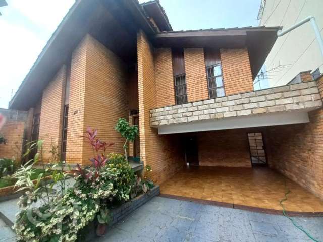 Casa com 6 quartos à venda no São José, Belo Horizonte  por R$ 2.300.000