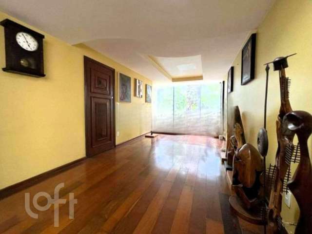 Apartamento com 4 quartos à venda no Santo Agostinho, Belo Horizonte  por R$ 900.000