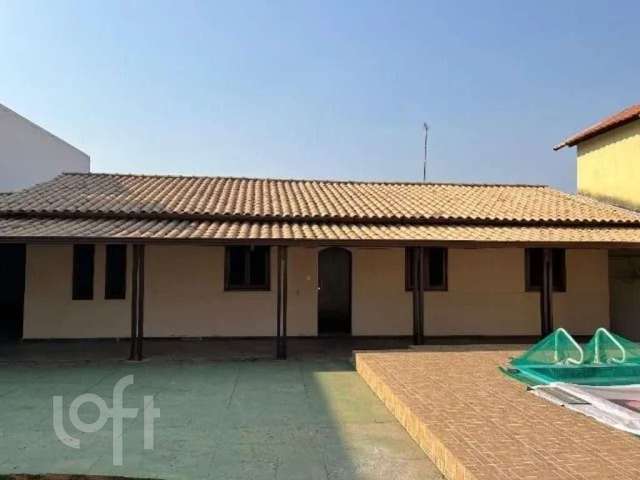 Casa com 3 quartos à venda no Jardim Ipê, Lagoa Santa  por R$ 1.700.000