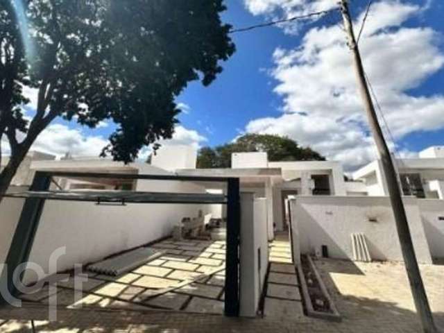 Casa com 3 quartos à venda no Várzea, Lagoa Santa  por R$ 990.000