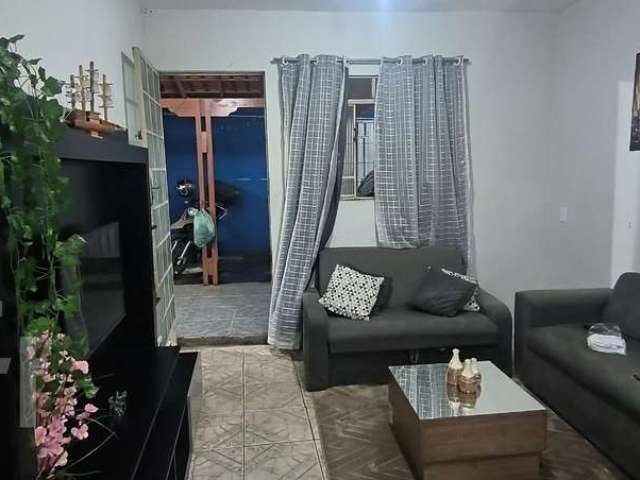 Casa com 2 quartos à venda no Paulo Camilo, Betim  por R$ 149.500