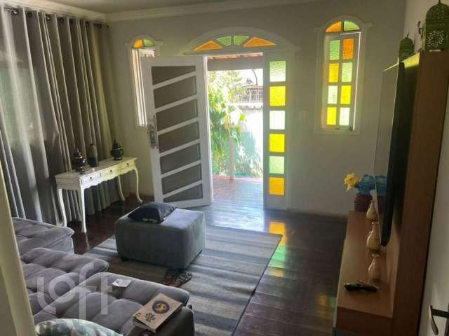 Casa com 3 quartos à venda no Aarão Reis, Belo Horizonte  por R$ 825.000