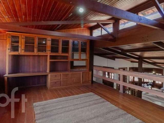 Casa com 3 quartos à venda em Bandeirantes, Belo Horizonte  por R$ 4.775.000