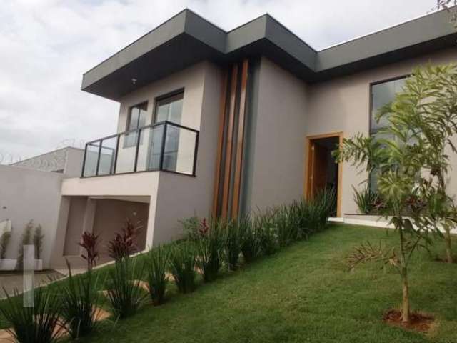 Casa com 3 quartos à venda na Vila dos Ipês, Lagoa Santa  por R$ 930.000