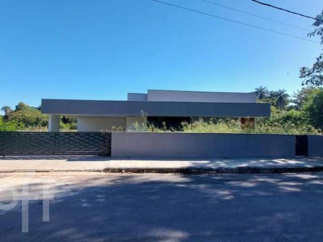 Casa em condomínio fechado com 3 quartos à venda na Estância das Amendoeiras, Lagoa Santa  por R$ 1.390.000