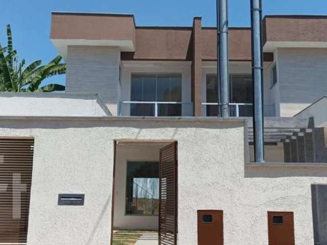 Casa com 3 quartos à venda em Nazia, Vespasiano  por R$ 695.000