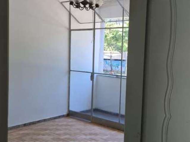 Apartamento com 4 quartos à venda no Barro Preto, Belo Horizonte  por R$ 300.000