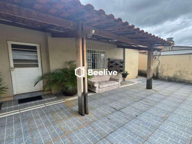 Casa com 3 quartos à venda no Horto Florestal, Belo Horizonte  por R$ 680.000