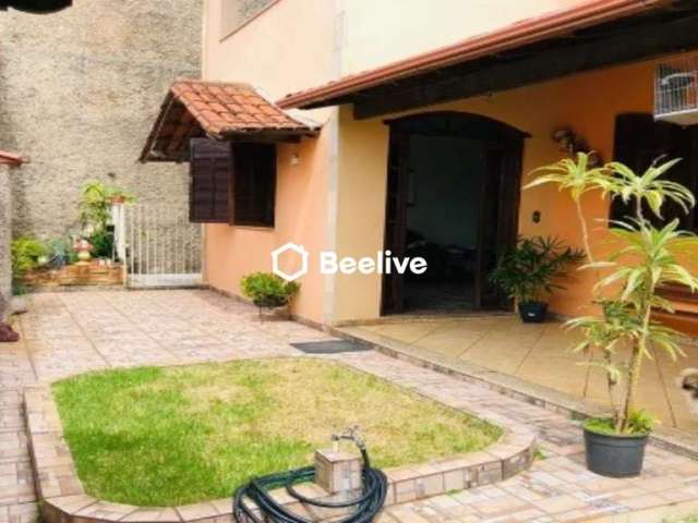 Casa com 3 quartos à venda no Dom Bosco, Belo Horizonte  por R$ 750.000