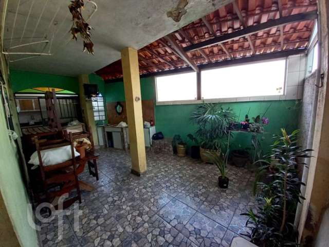 Casa com 3 quartos à venda no Primeiro de Maio, Belo Horizonte  por R$ 350.000