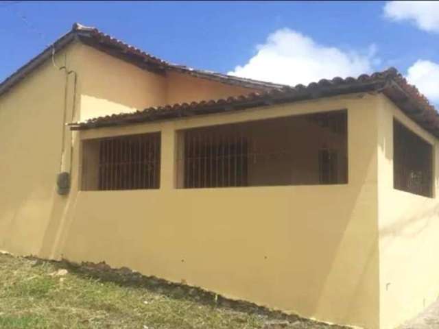 Casa semi mobiliada em salinas próximo ao líder!  área total de 300m².