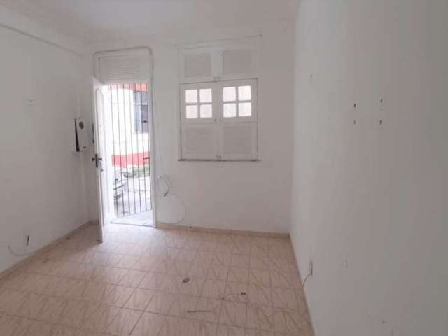 Apartamento à venda em Belém-PA, Dom Francisco, no bairro Batista Campos: 2 quartos, 2 banheiros, 1 vaga de garagem!