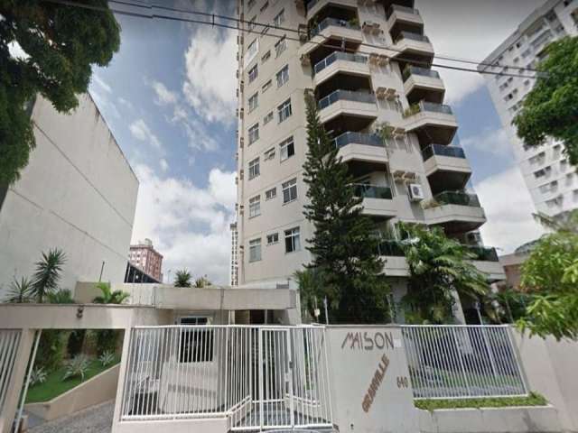 Apartamento de 4 quartos sendo 2 suítes! 195m².