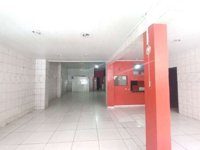 Ponto Comercial à Venda ou Locação no Reduto, Belém-PA: 214,05m², 2 Banheiros.