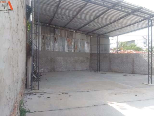 Galpão no bairro da sacramenta. áreatotal de 297m². 25 vagas de garagem.