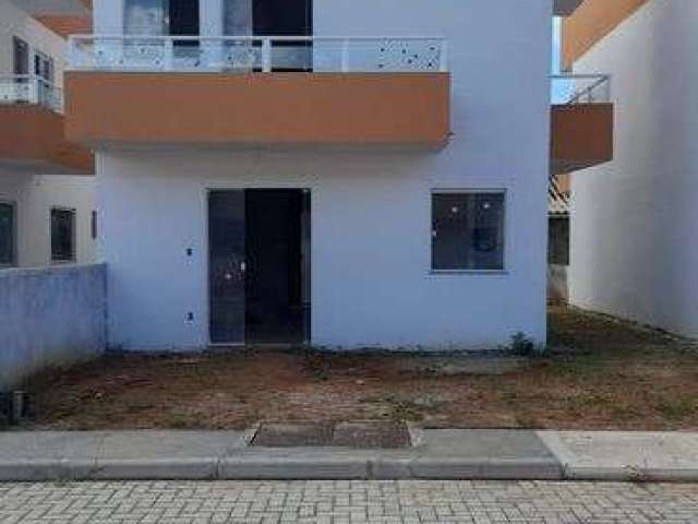 Casa duplex em condomínio, 4 quartos 4 suítes,varanda,127m²,em buraquinho,lauro de freitas-ba