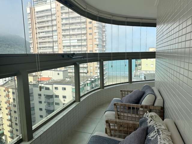 Apartamento alto padrão no Canto do Forte