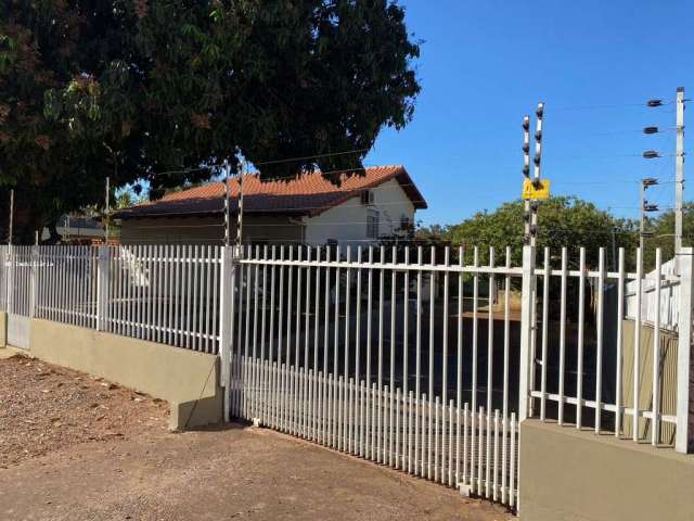 Casa / Sobrado para Venda em Várzea Grande, Jardim dos Estados, 4 dormitórios, 3 banheiros, 4 vagas