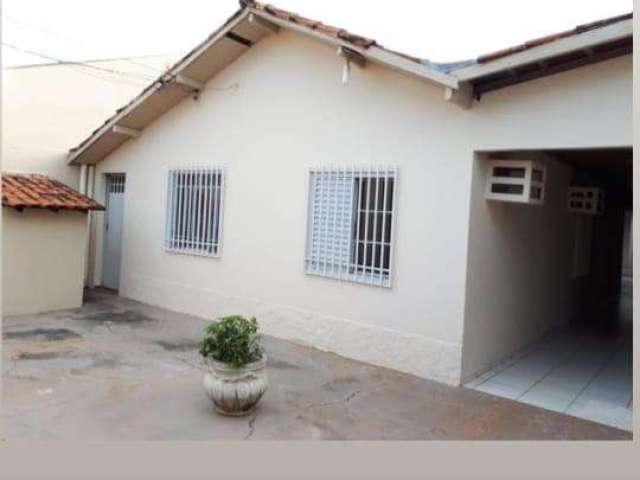 Casa para Venda em Cuiabá, Jardim Gramado, 3 dormitórios, 2 banheiros, 4 vagas