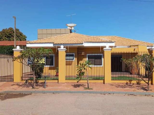 Casa para Venda em Cuiabá, Jardim Independência, 3 dormitórios, 1 suíte, 2 banheiros, 2 vagas