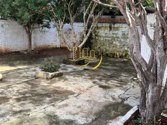 Casa à venda em Americana-SP, bairro Cidade Jardim II: 2 quartos, 1 sala, 2 banheiros, 3 vagas de garagem!