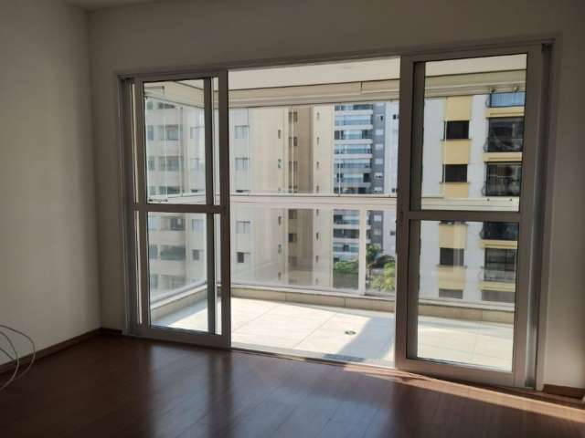 Apartamento seminovo próximo ao Metrô Praça da Árvore