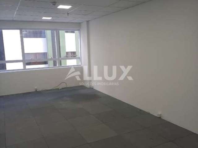 Sala comercial para alugar em Alphaville, SP.