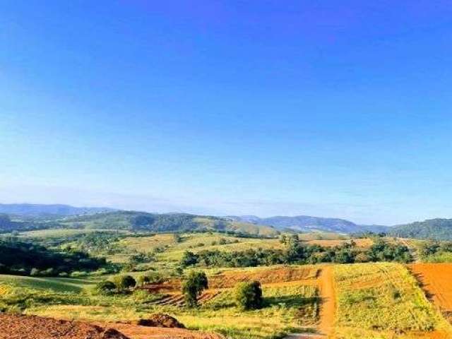 Casa de condomínio para venda possui 500 metros quadrados em Alvinópolis - Atibaia - SP