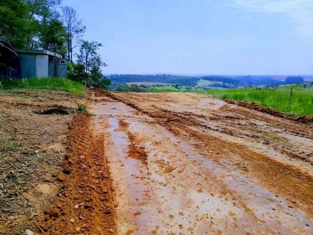 Vendo terreno na divisa de santa isabel.