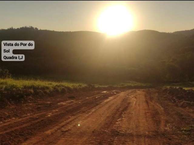 Santa Isabel-SP, Bairro Itapeti: Conquiste o Seu Espaço com Conforto e uma Vista Privilegiada!