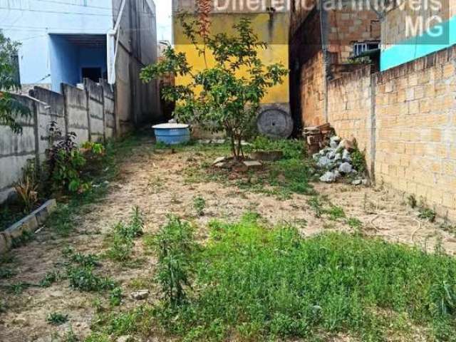 Casa para Venda em Contagem, Buganville, 3 dormitórios, 1 banheiro, 3 vagas