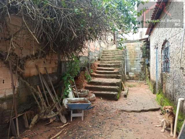 Casa para Venda em Esmeraldas, Monte Sinai, 3 dormitórios, 1 banheiro, 3 vagas