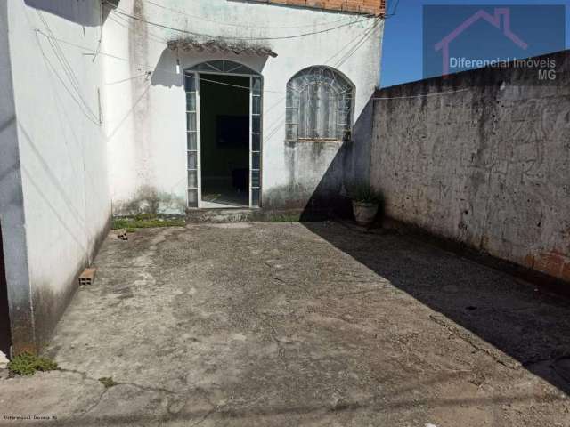 Casa para Venda em Contagem, Chácaras São Geraldo, 2 dormitórios, 1 banheiro, 2 vagas