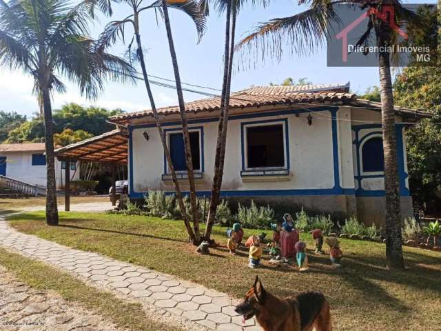 Chácara Condomínio para Venda em Esmeraldas, Codomínio Topázio, 8 dormitórios, 2 suítes, 4 banheiros, 8 vagas