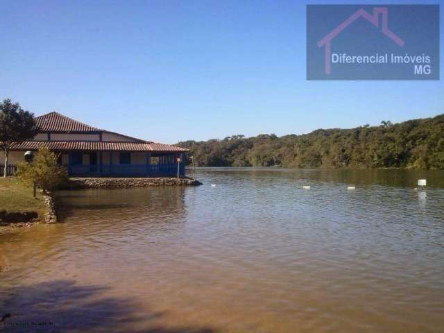 Chácara Condomínio para Venda em Contagem, Cond. Nosso Rancho, 3 dormitórios, 1 suíte, 2 banheiros, 4 vagas