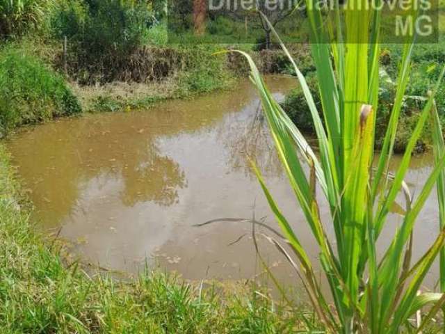 Chácara para Venda em Contagem, Retiro, 2 dormitórios, 1 banheiro