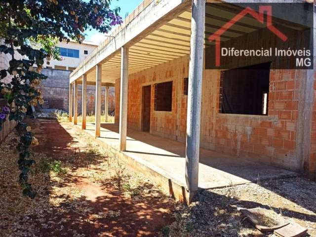 Casa para Venda em Esmeraldas, Fernão Dias, 3 dormitórios, 1 suíte, 2 banheiros, 8 vagas