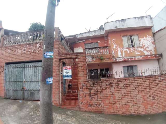 2 Casas no terreno